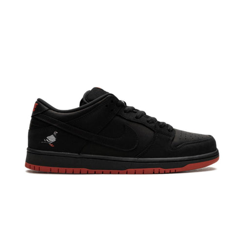 NK SB Dunk Low Black Pigeon