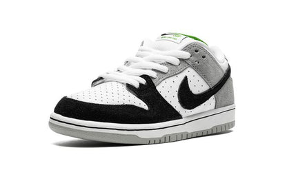 NK SB Dunk Low Chlorophyll
