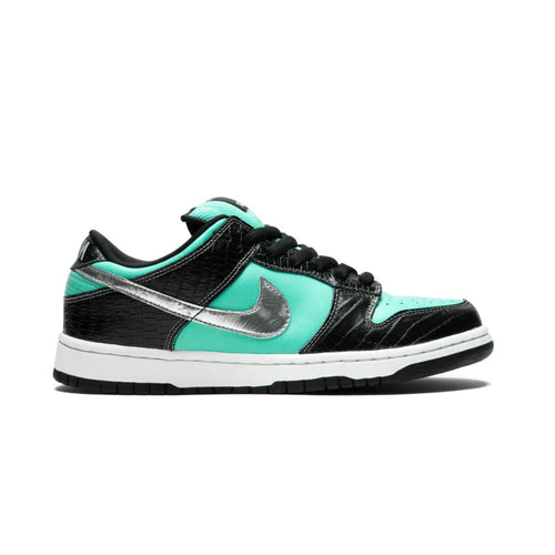 NK SB Dunk Low Diamond Supply Co. Aqua Blue