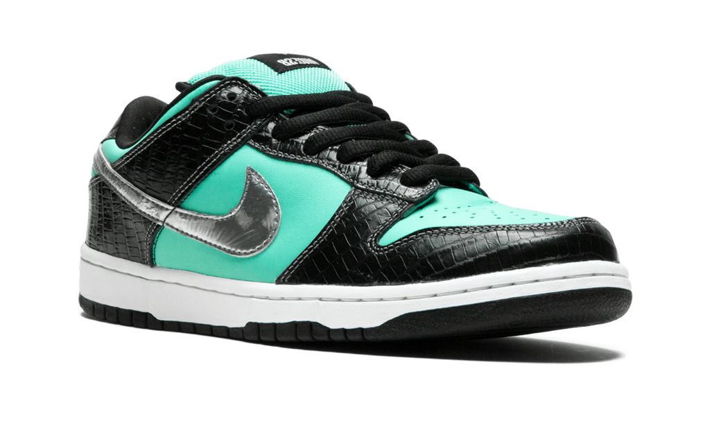NK SB Dunk Low Diamond Supply Co. Aqua Blue