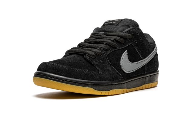 NK SB Dunk Low Fog