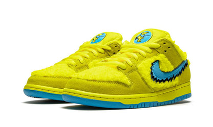 NK SB Dunk Low Grateful Dead Bears Opti Yellow