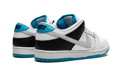 NK SB Dunk Low Laser Blue