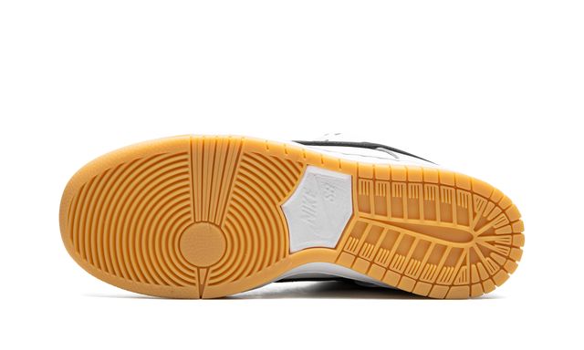 NK SB Dunk Low Orange White Label Black