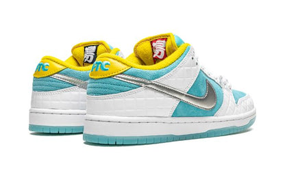 NK SB Dunk Low Pro FTC Lagoon Pulse