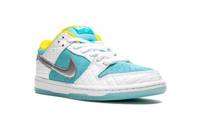 NK SB Dunk Low Pro FTC Lagoon Pulse