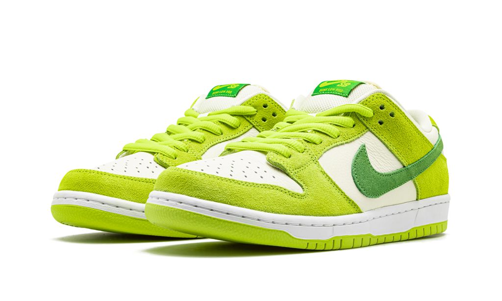 NK SB Dunk Low Pro Sour Apple