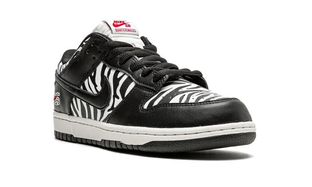 NK SB Dunk Low Quartersnacks Zebra