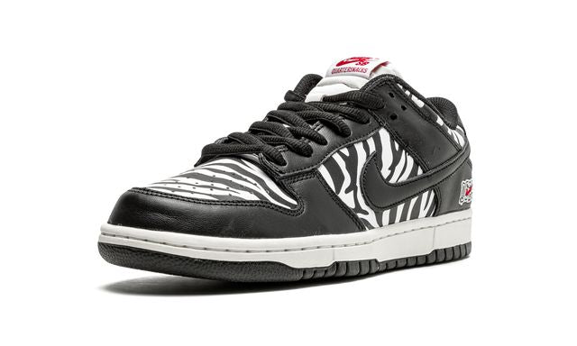 NK SB Dunk Low Quartersnacks Zebra