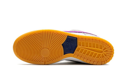 NK SB Dunk Low Rayssa Leal 