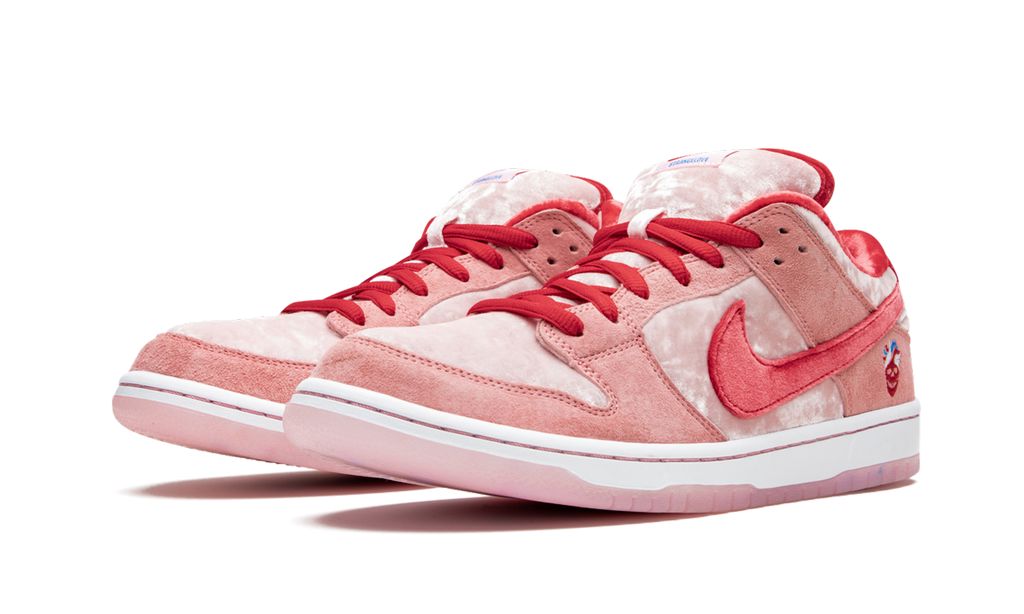 NK SB Dunk Low Strangelove 