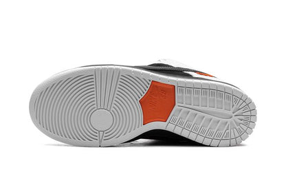 NK SB Dunk Low TIGHTBOOTH