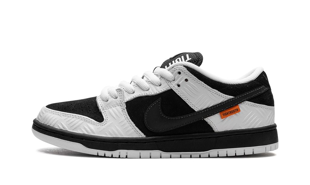 NK SB Dunk Low TIGHTBOOTH