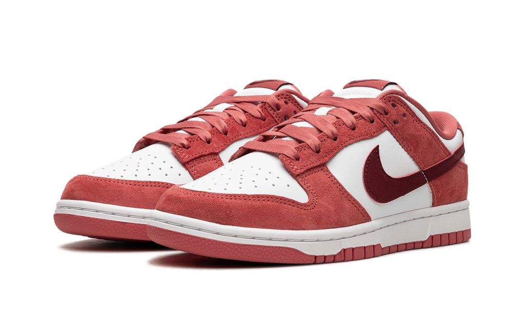 NK SB Dunk Low Ziua Îndrăgostiților (2024) 