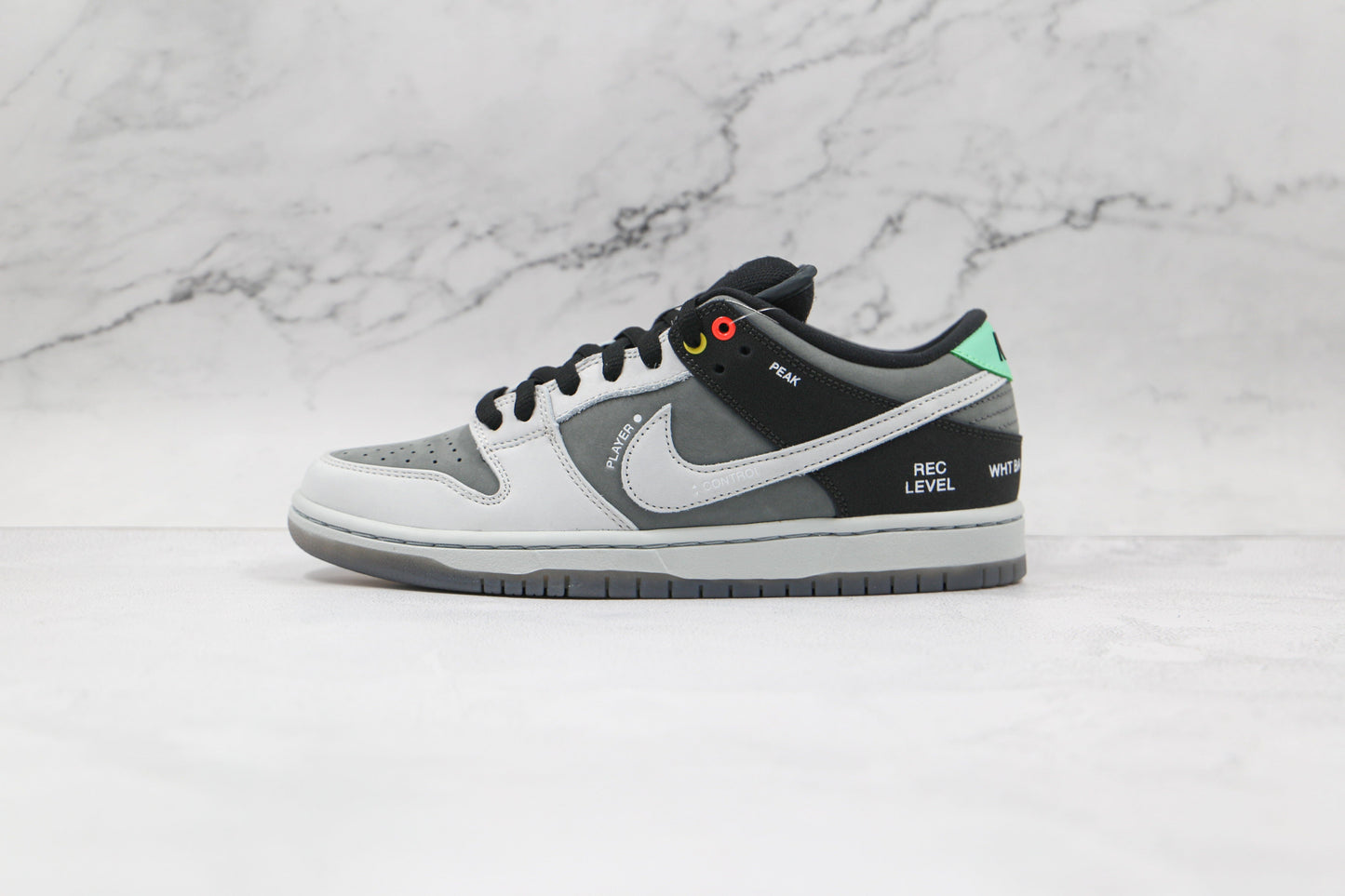 NK SB Dunk Low Vx1000