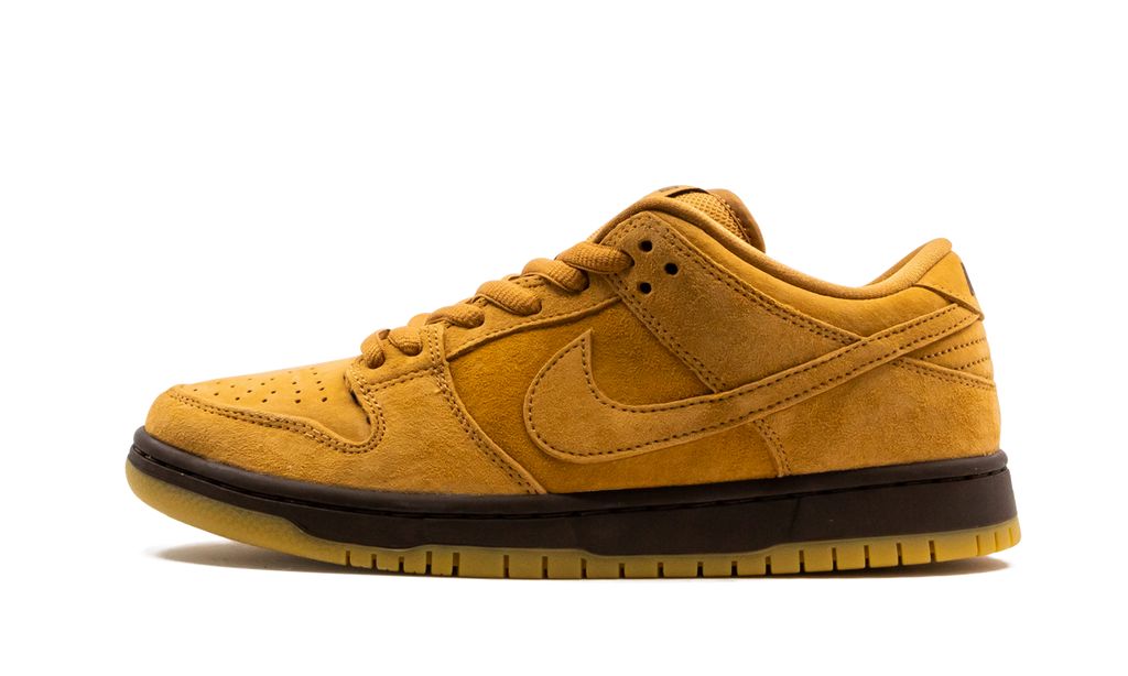 NK SB Dunk Low Wheat