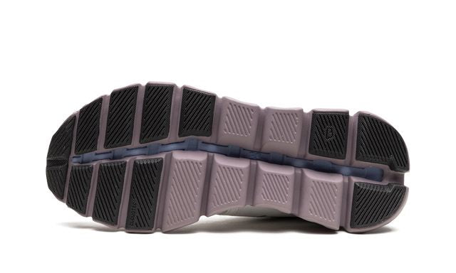 On Cloud 3 White Heron