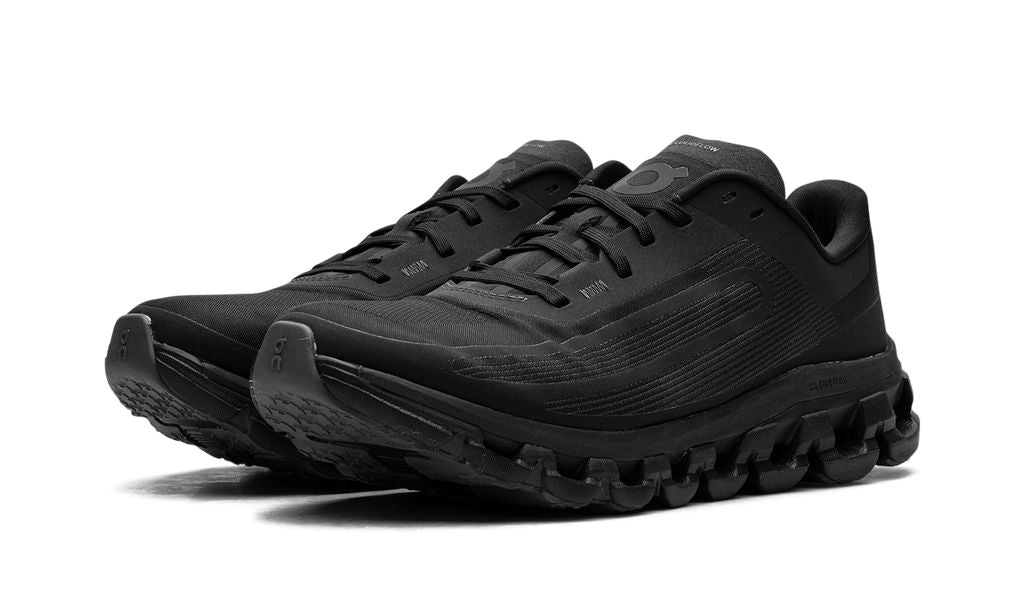 On Cloudflow 4 IKON Magnet Black