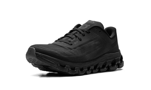 On Cloudflow 4 IKON Magnet Black