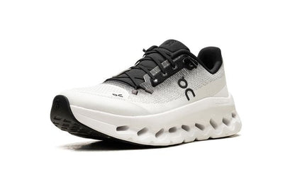 On Cloudtilt Black/Ivory