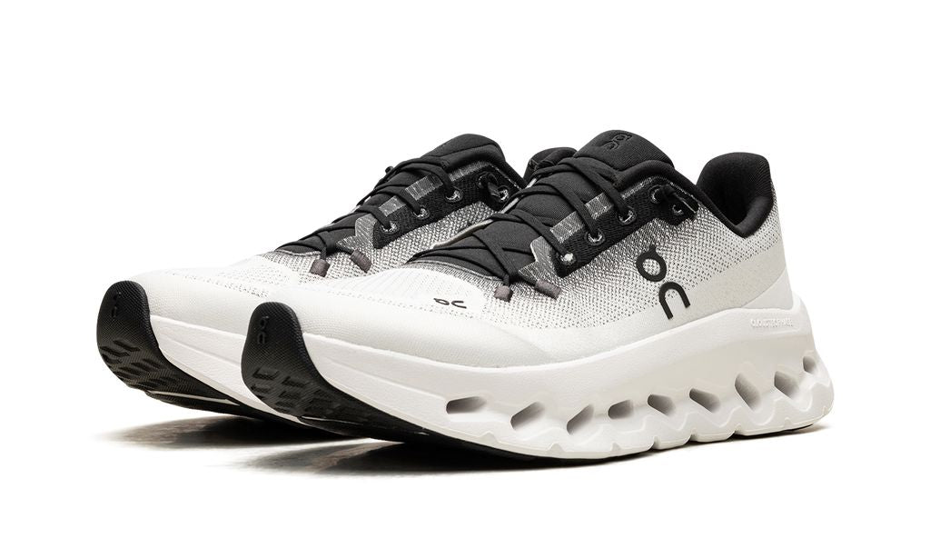 On Cloudtilt Black/Ivory