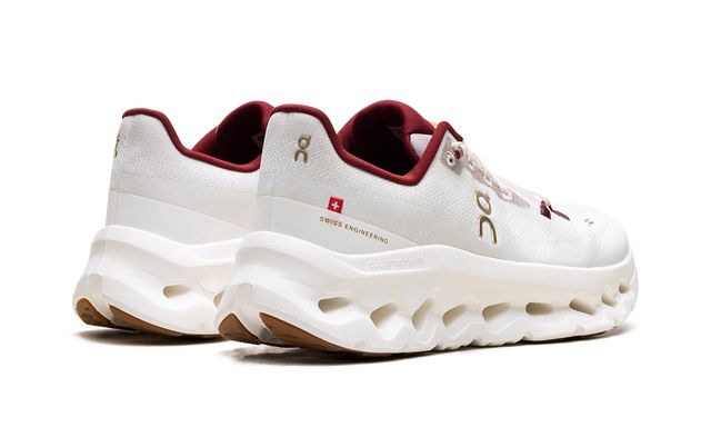 On Cloudtilt Pearl Ivory