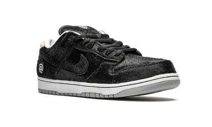 SB Dunk Low "Medicom Toy - BE@RBRICK"
