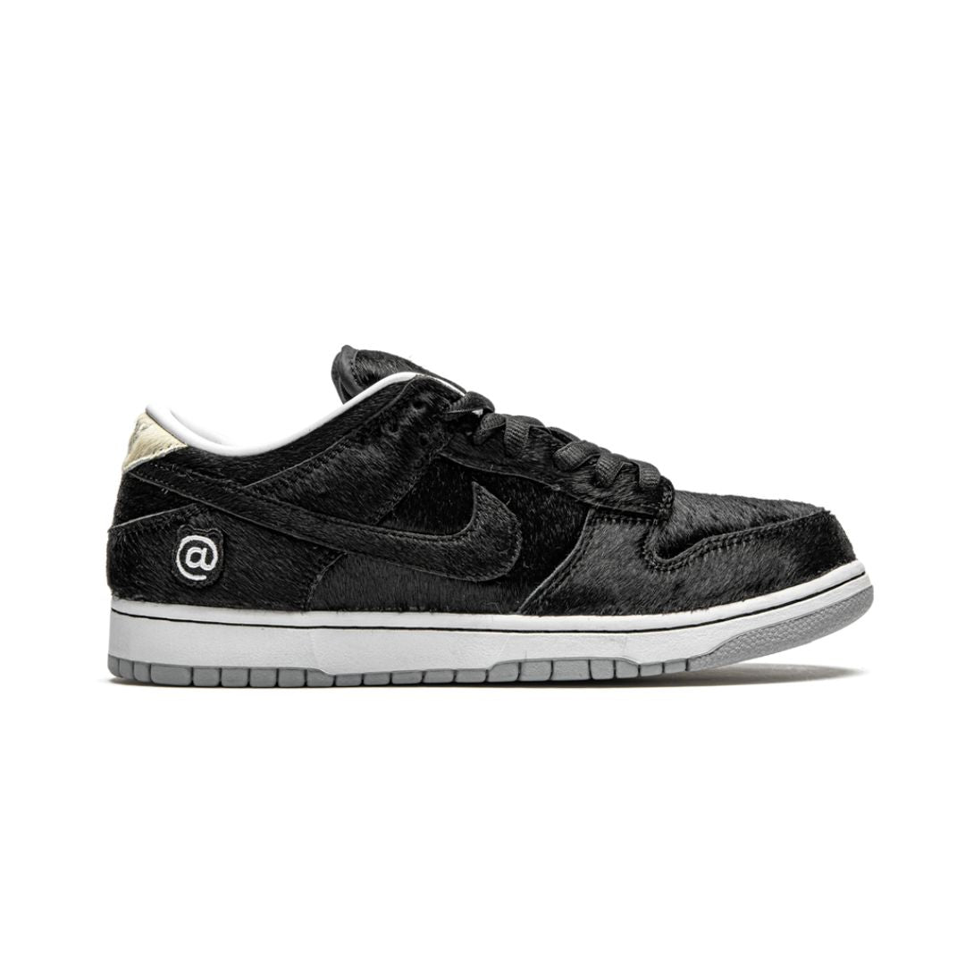 SB Dunk Low "Medicom Toy - BE@RBRICK"