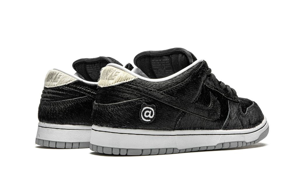 SB Dunk Low "Medicom Toy - BE@RBRICK"