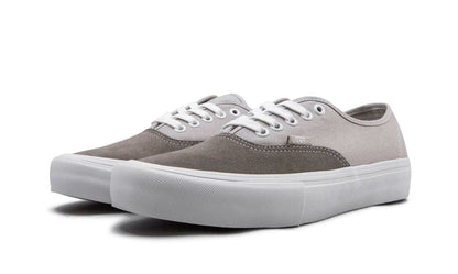 VNS Authentic Pro "Rainy Day"