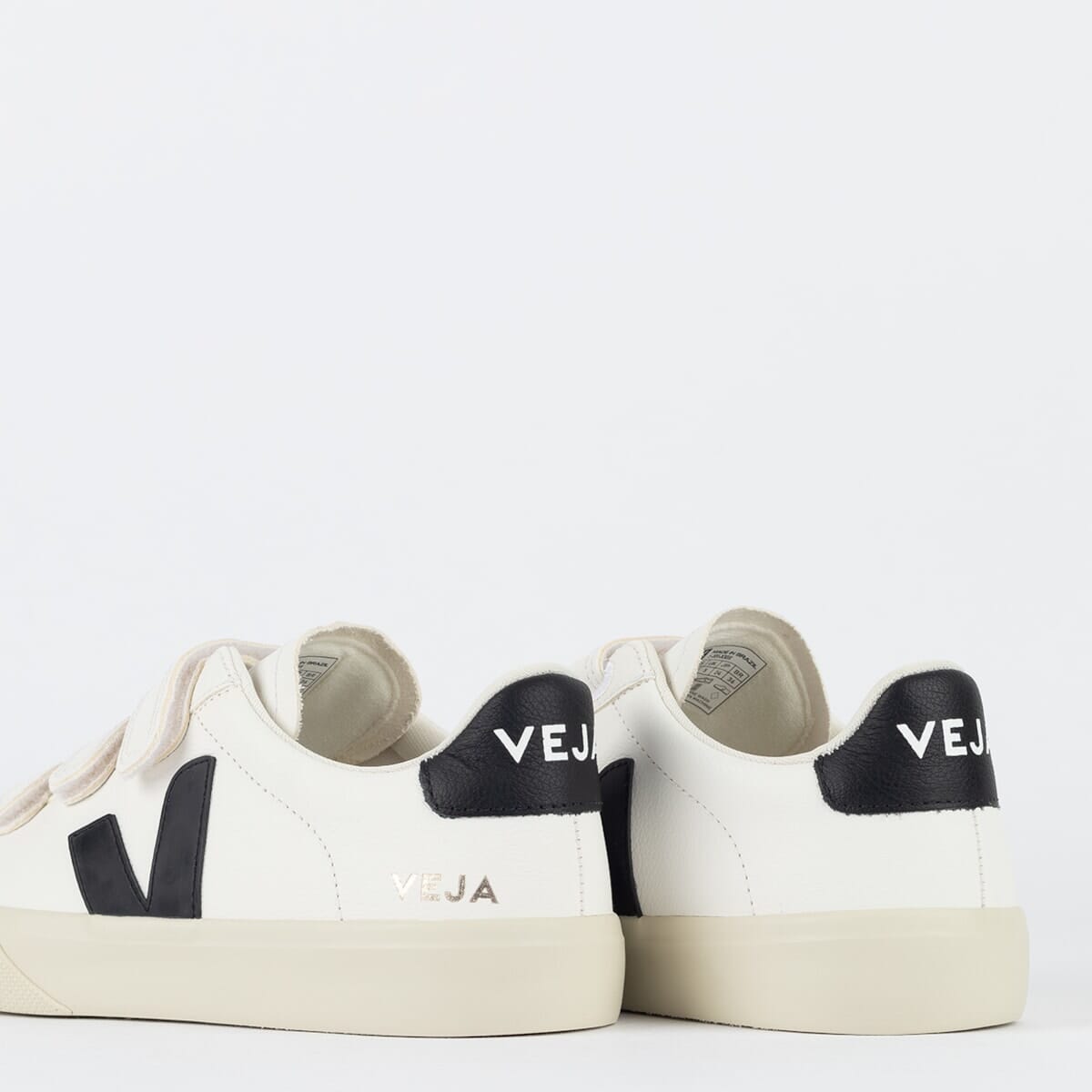 V Shoes Logo Chromefree Leather Extra White Black